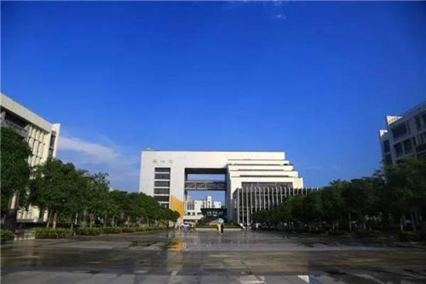 廣西財經(jīng)大學